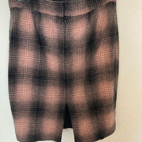 Marc Jacobs retro style wool lined pencil skirt. Black and pink plaid, size 4 - Picture 4 of 13